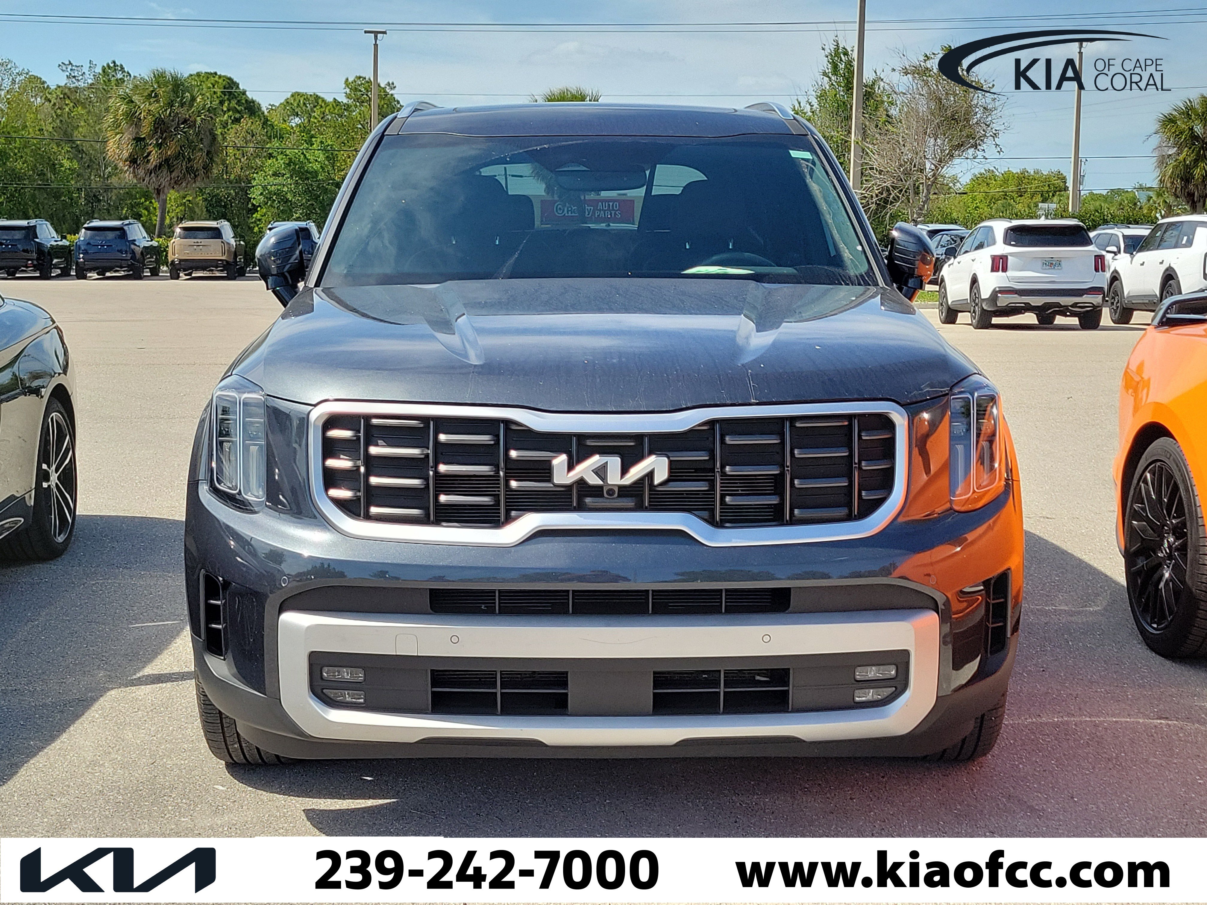 Used 2024 Kia Telluride SX image 2