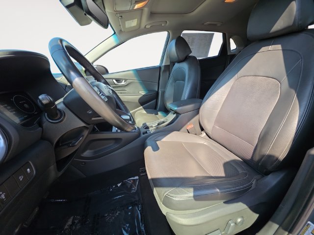 Used 2023 Hyundai Kona Limited FWD image 9