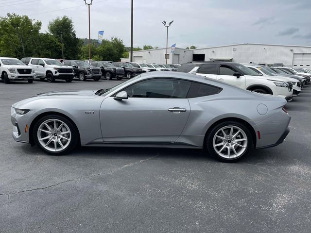 Used 2024 Ford Mustang GT Premium RWD image 2