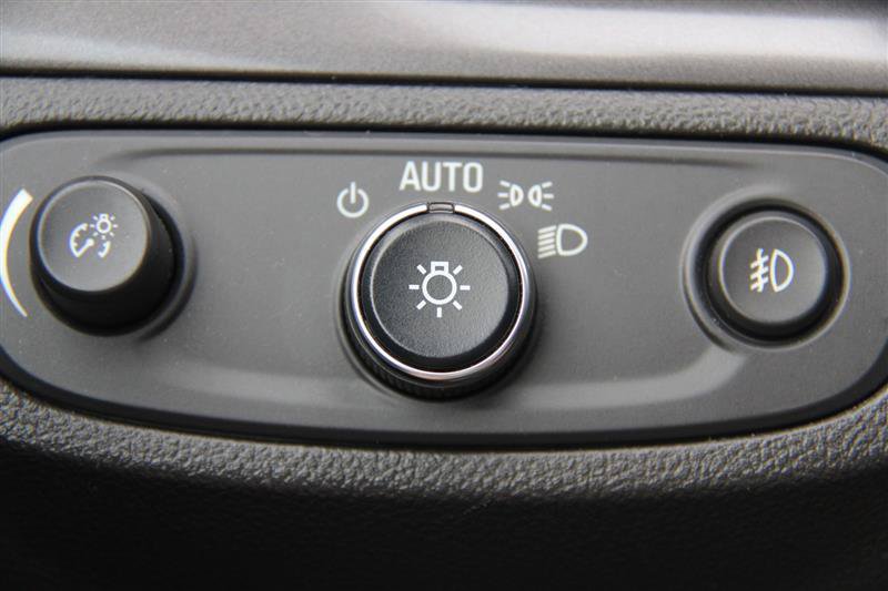 Used 2019 Buick Encore Essence AWD/4WD image 35