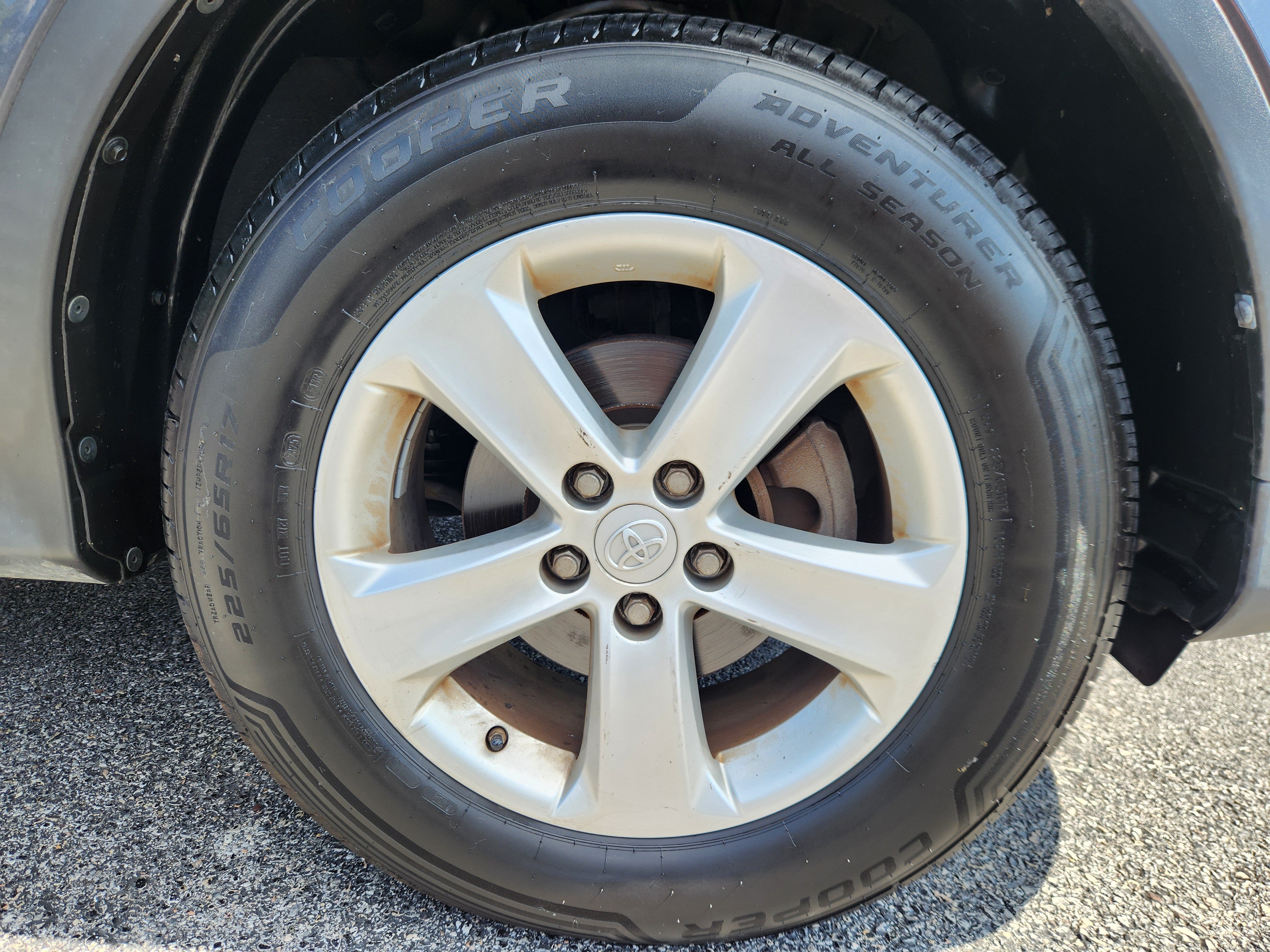 Used 2014 Toyota RAV4 XLE AWD/4WD image 20