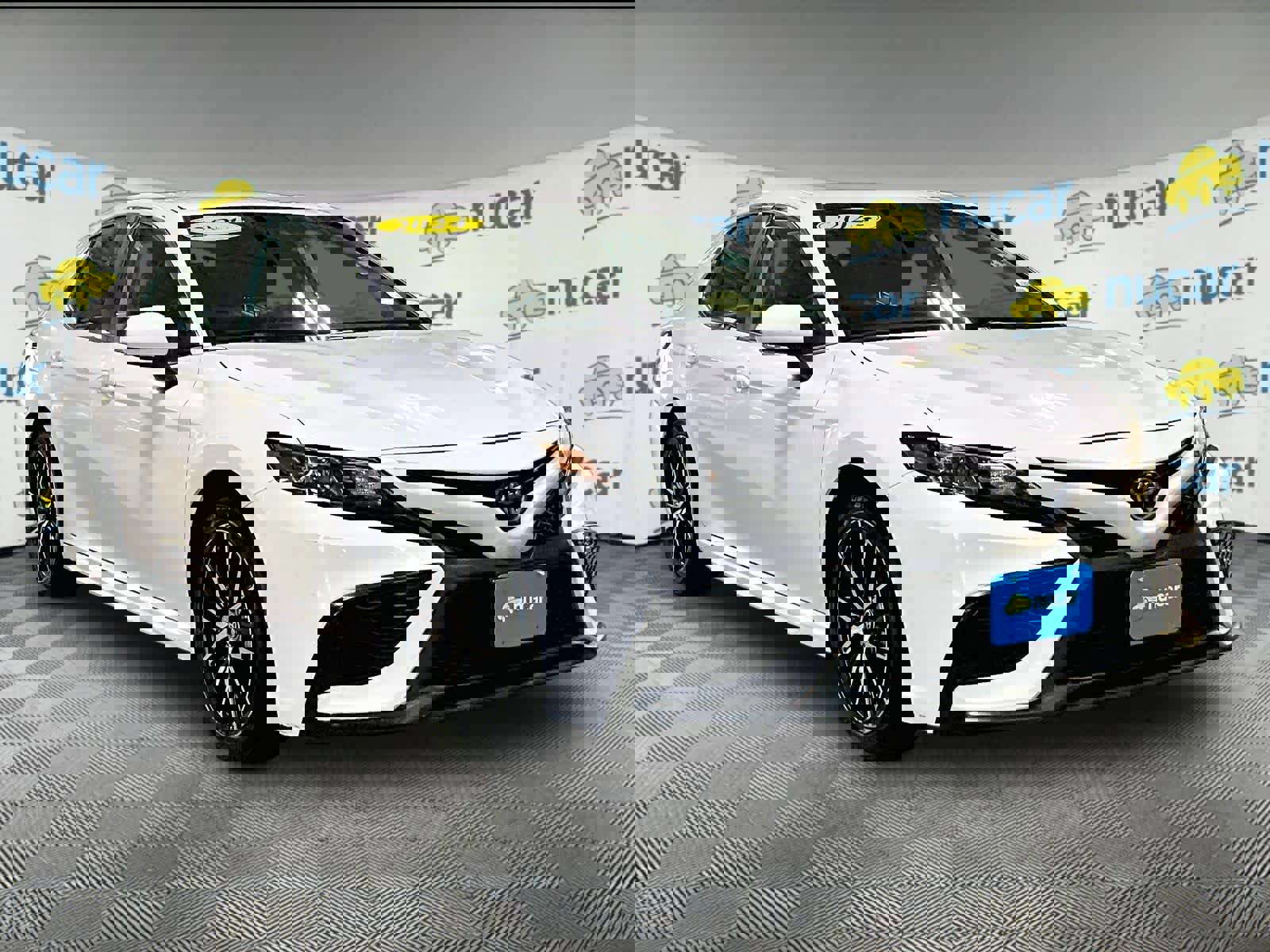 Used 2024 Toyota Camry SE image 1