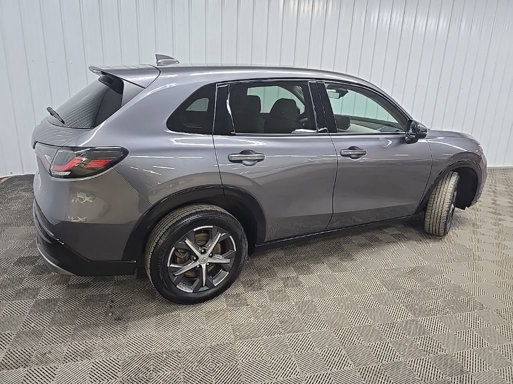 Used 2023 Honda HR-V EX-L image 3