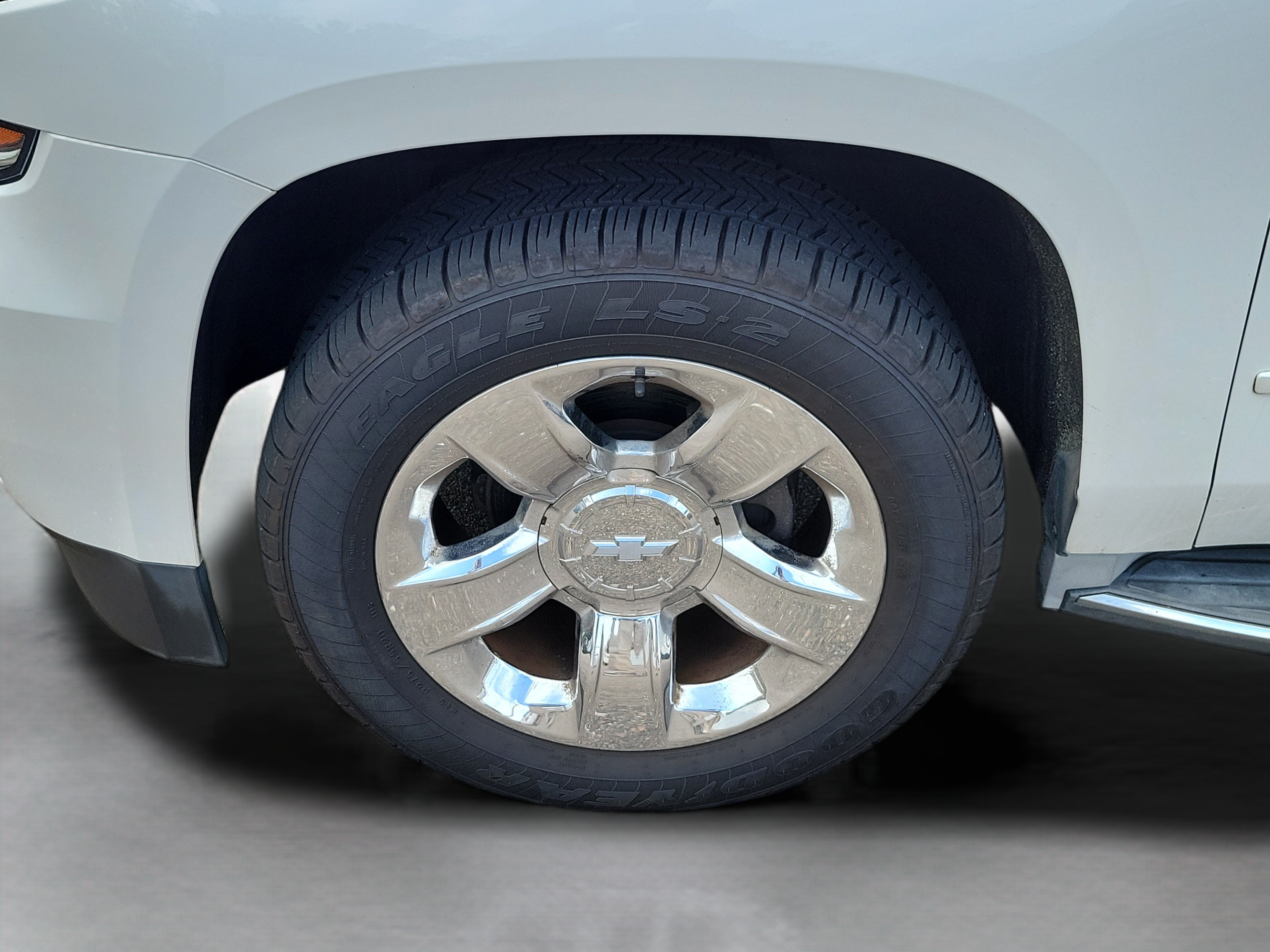 Used 2016 Chevrolet Suburban LTZ RWD image 38
