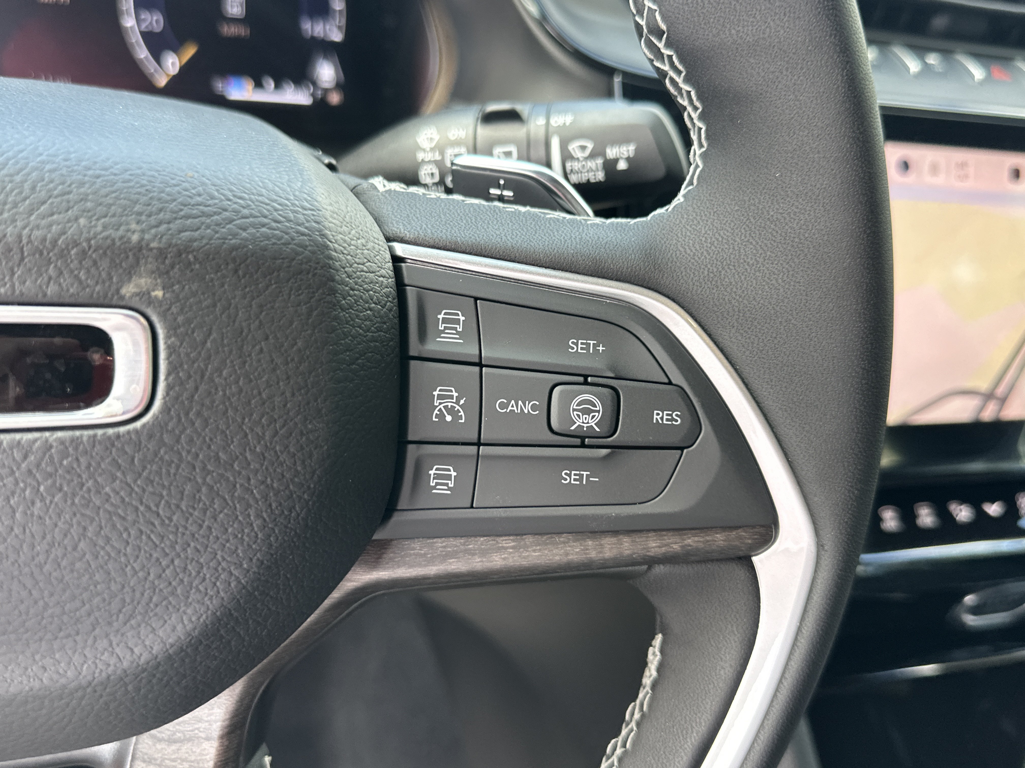 New 2027 Jeep Grand Cherokee Limited AWD/4WD image 7
