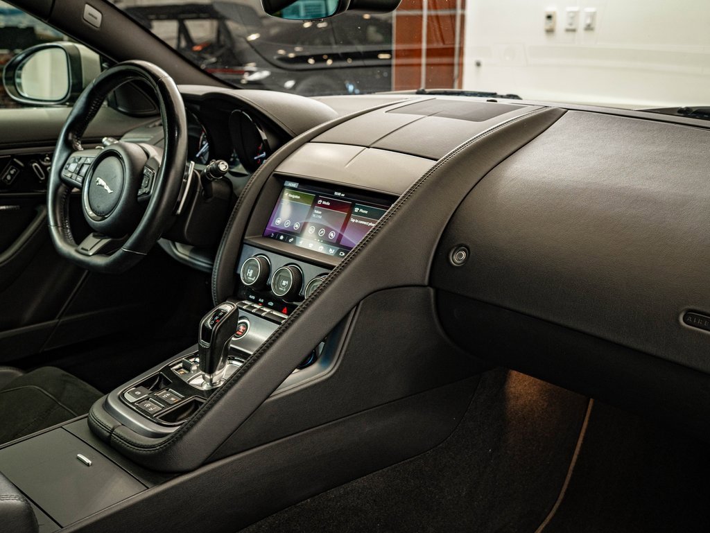 Used 2020 Jaguar F-TYPE Coupe image 25