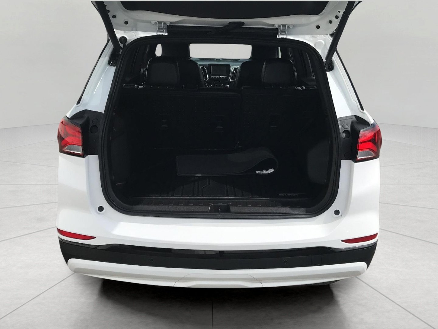 Certified 2024 Chevrolet Equinox RS w/ LPO, Floor Liner Package AWD/4WD image 29