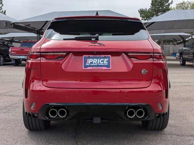 Used 2025 Jaguar F-PACE SVR 575 Edition image 6