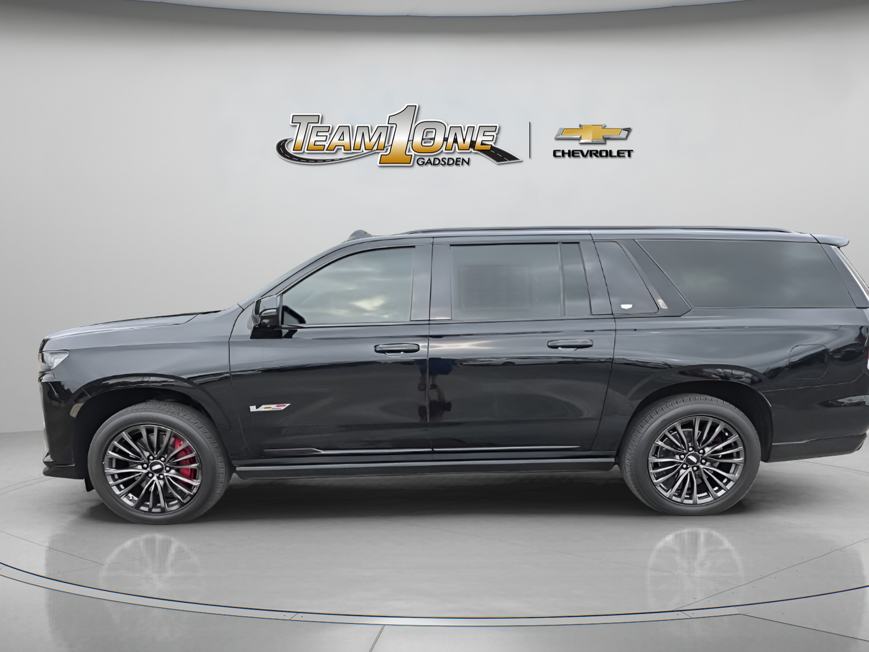 Used 2023 Cadillac Escalade ESV V AWD/4WD image 5
