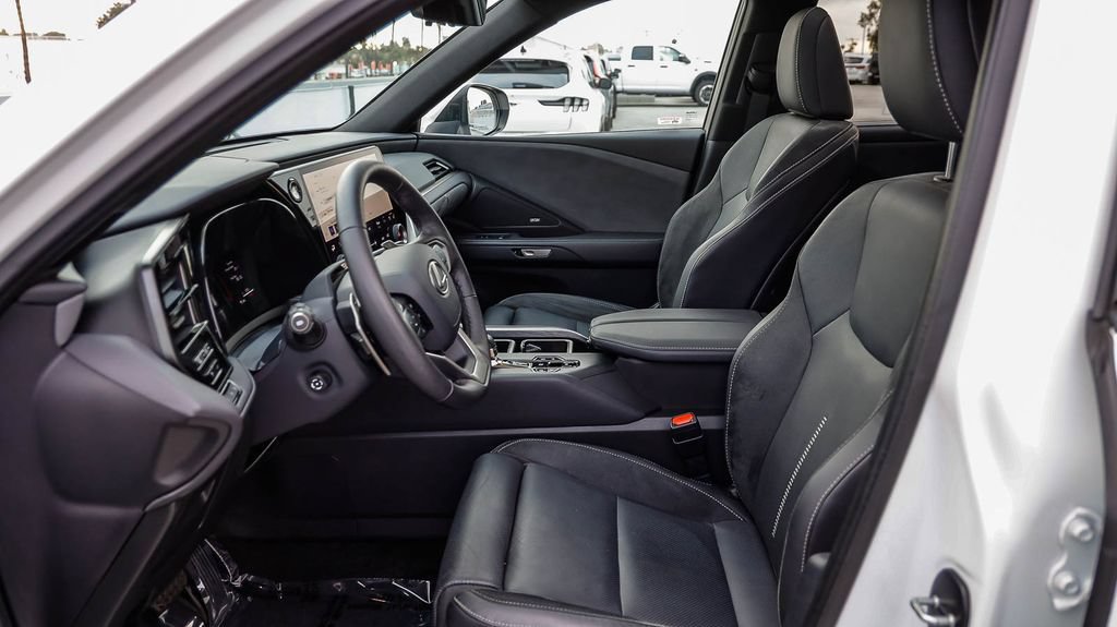 Used 2025 Lexus TX 350 AWD w/ Technology Package image 22