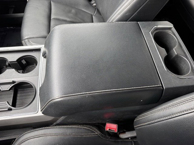 Used 2022 Ford F350 Lariat w/ Chrome Package image 19