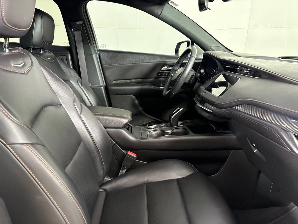 Used 2022 Cadillac XT4 Sport AWD/4WD image 14