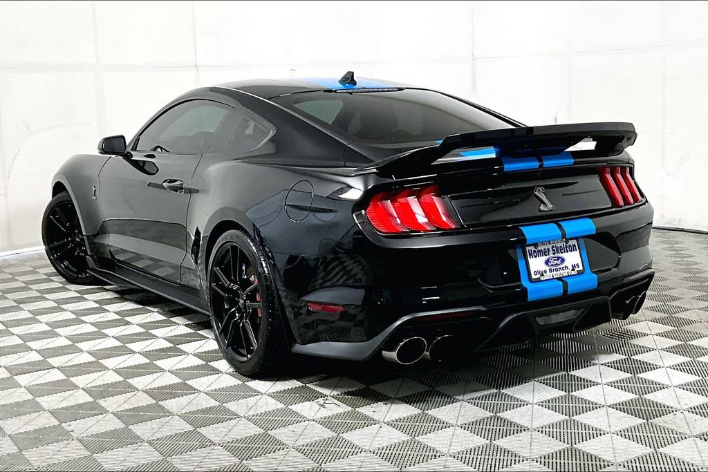 Used 2021 Ford Mustang Shelby GT500 w/ Technology Package image 11