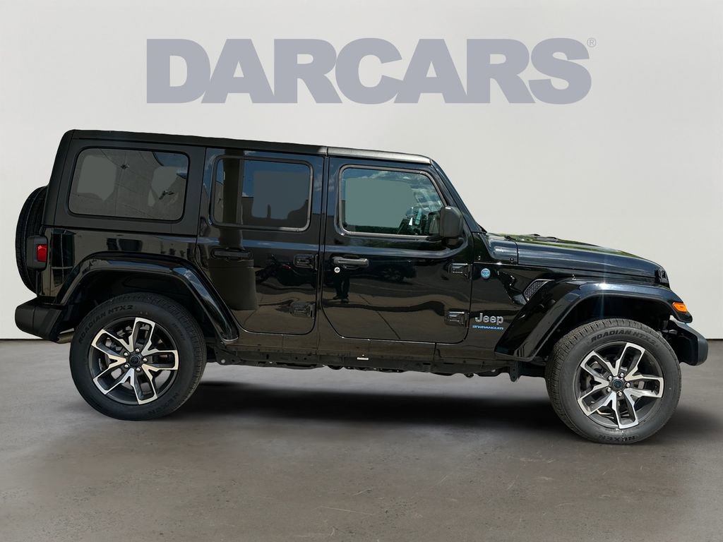 Used 2024 Jeep Wrangler Unlimited AWD/4WD image 8