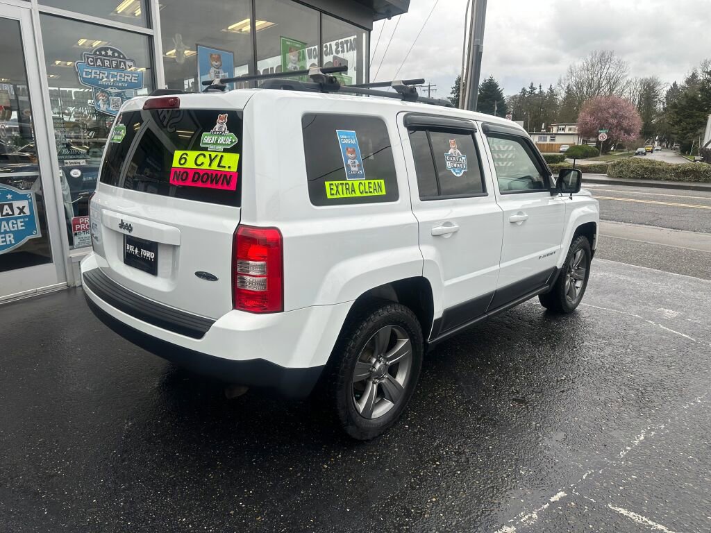 Used 2015 Jeep Patriot High Altitude AWD/4WD image 6