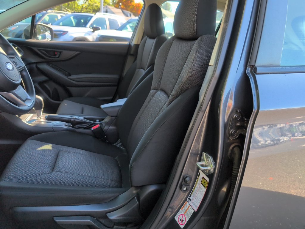 Used 2018 Subaru Impreza 2.0i Premium w/ Eyesight & BSD & Rcta AWD/4WD image 14