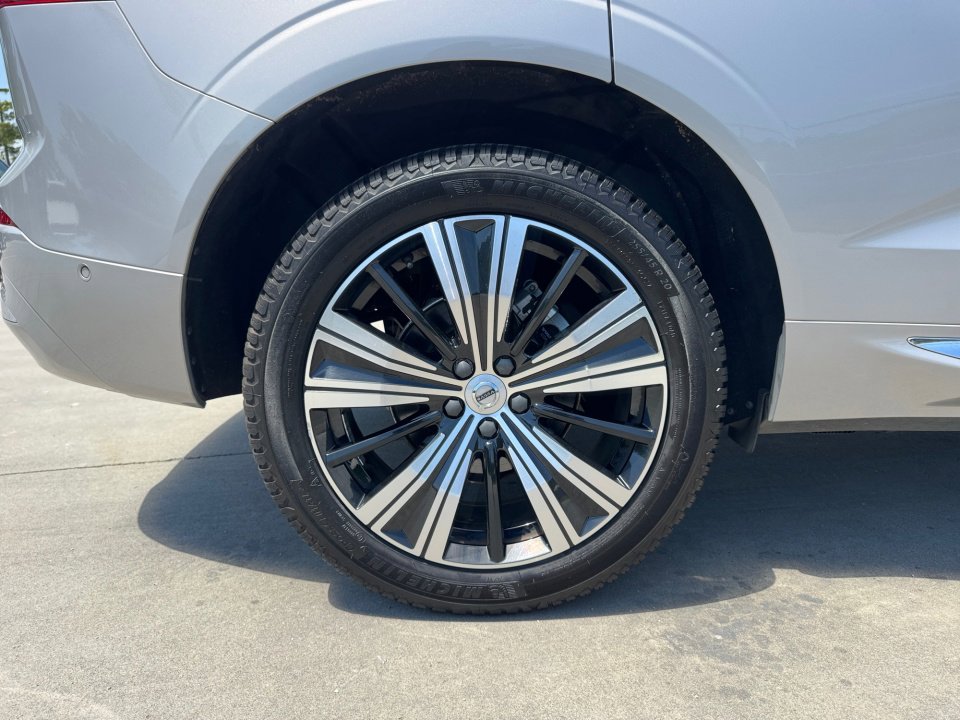 Certified 2023 Volvo XC60 B5 Plus w/ Climate Package AWD/4WD image 27