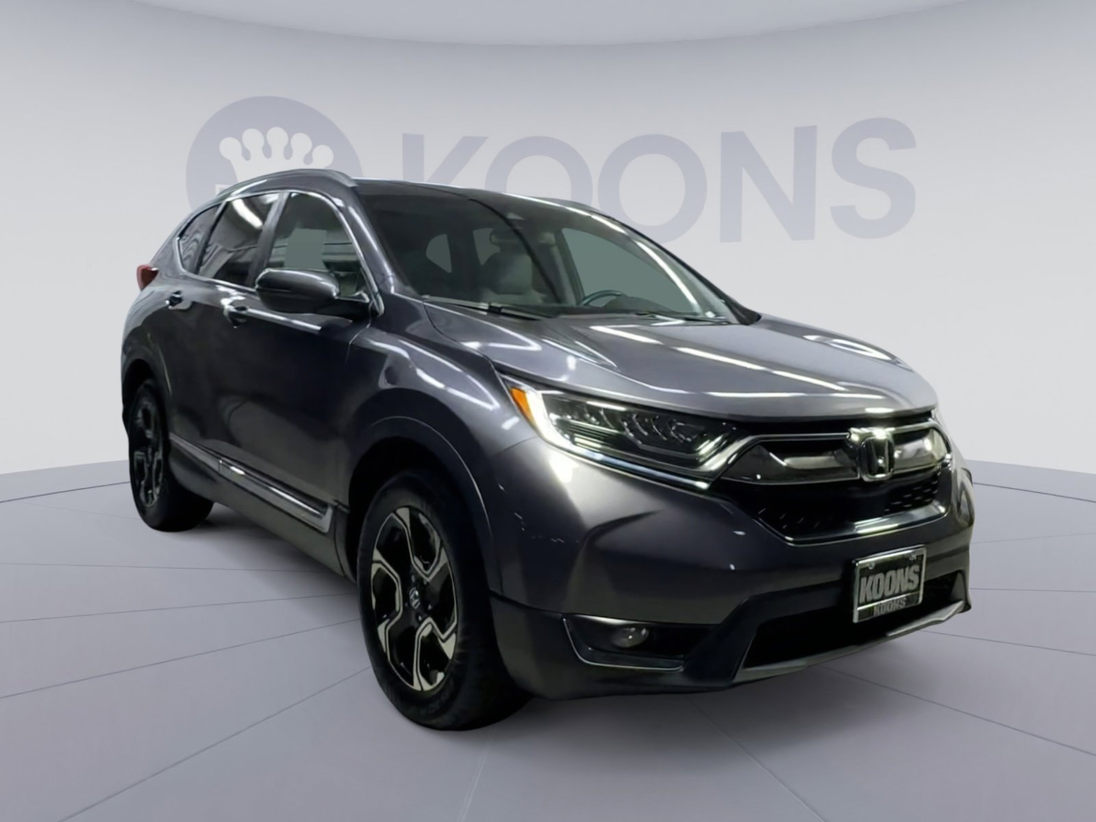 Used 2019 Honda CR-V Touring image 2