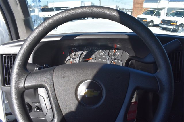New 2025 Chevrolet Express 2500 Work Van w/ Driver Convenience Package image 23