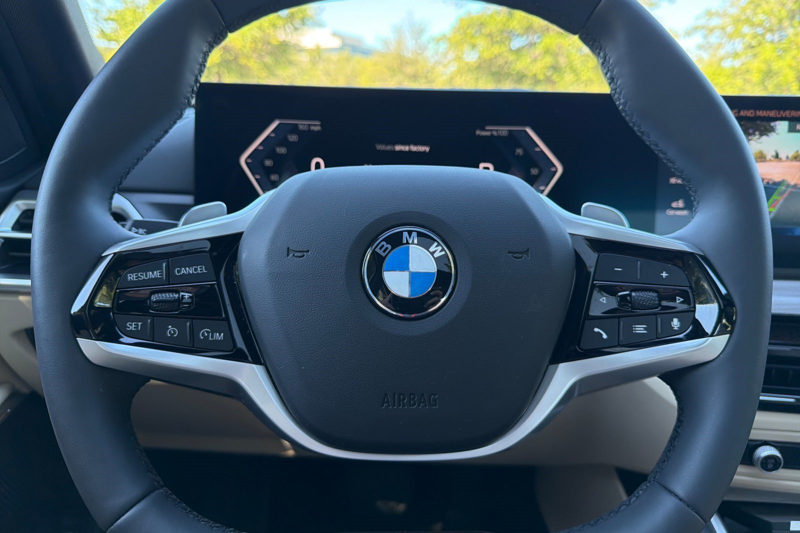 Used 2025 BMW 330i Sedan w/ Premium Package RWD image 28