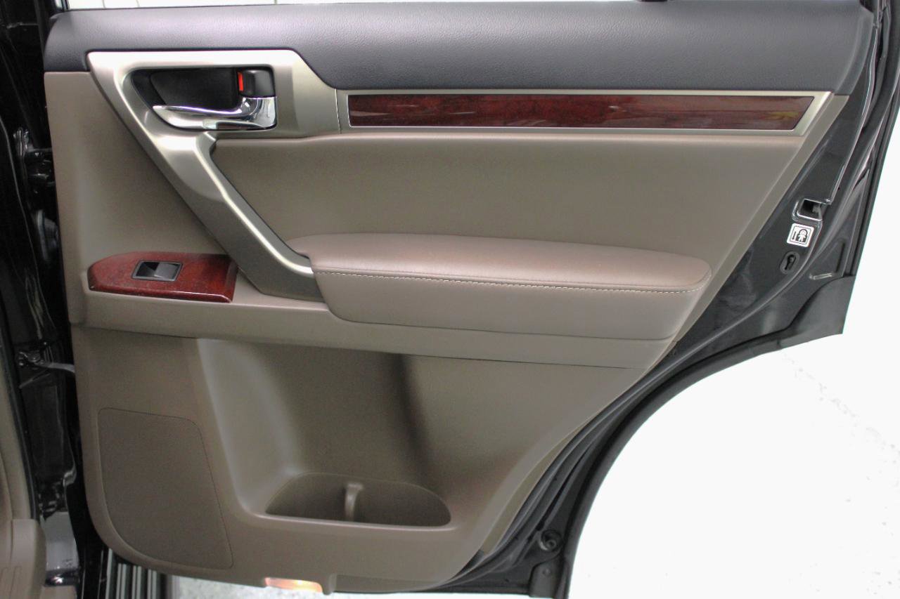 Used 2017 Lexus GX 460 Premium w/ Premium Package image 47