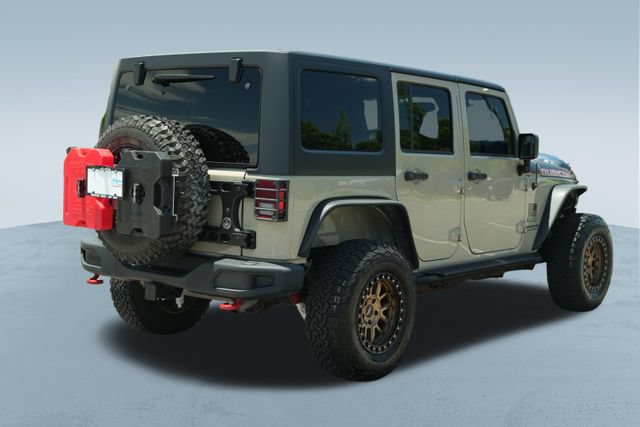 Used 2017 Jeep Wrangler Unlimited Rubicon AWD/4WD image 9