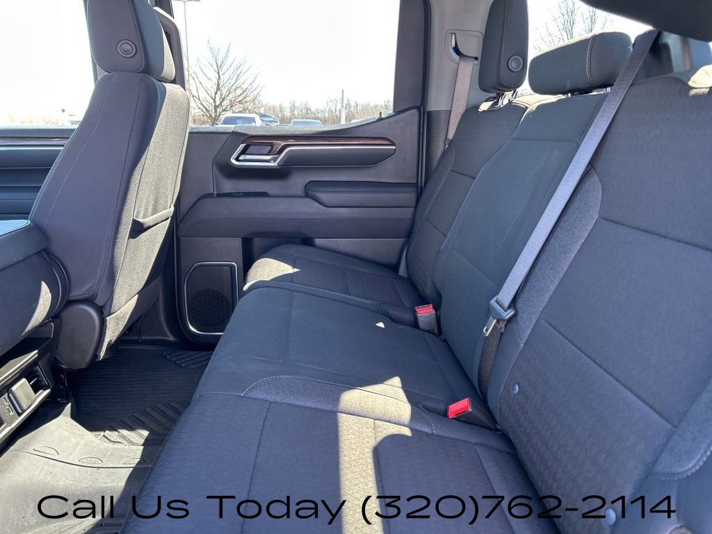 Certified 2025 Chevrolet Silverado 1500 LT AWD/4WD image 36