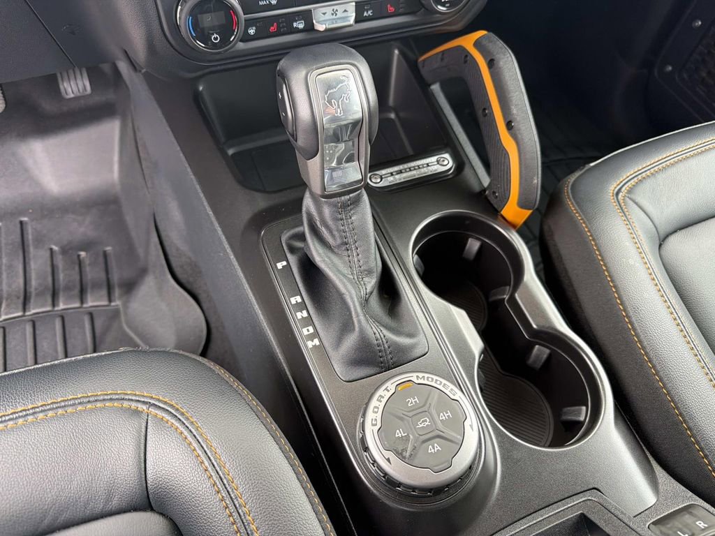 Used 2023 Ford Bronco Badlands image 29