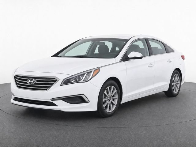 Used 2016 Hyundai Sonata SE FWD image 2