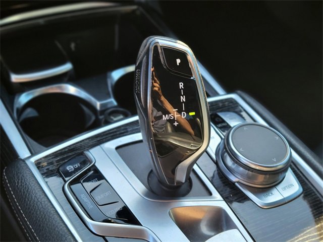 Used 2019 BMW 740i w/ M Sport Package image 29