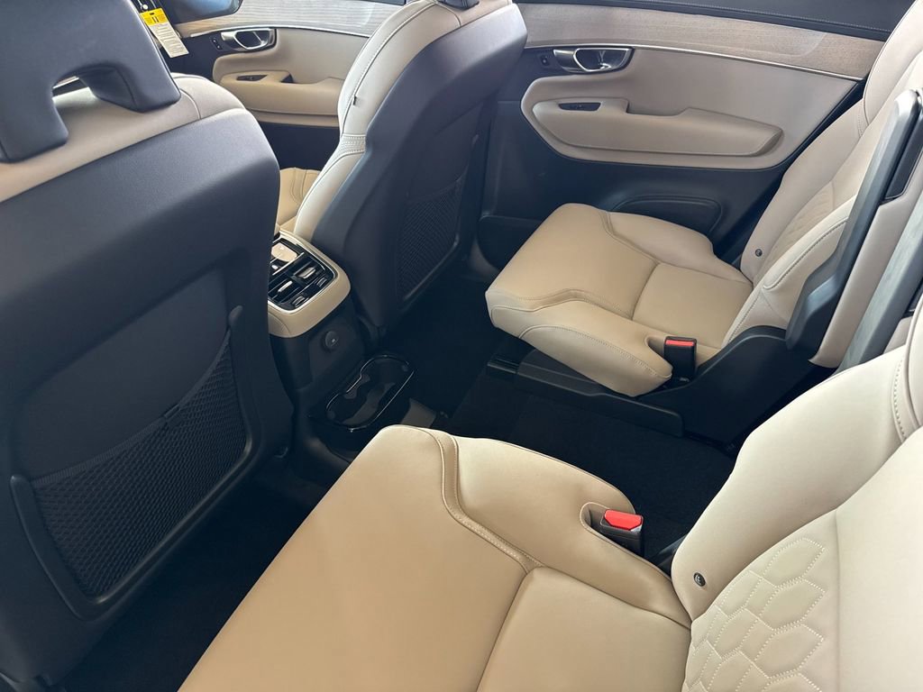 New 2026 Volvo XC90 T8 Plus image 11