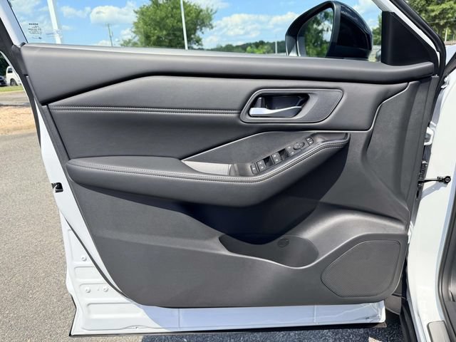 New 2026 Nissan Rogue Dark Armor FWD image 14