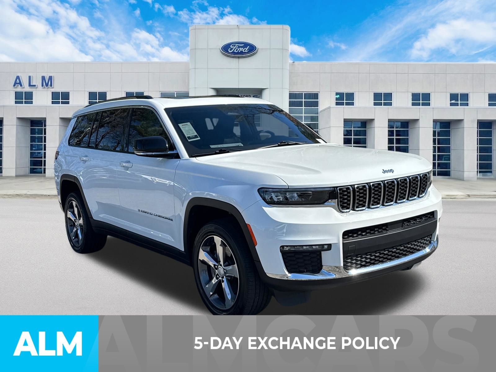 Used 2022 Jeep Grand Cherokee L Limited image 3