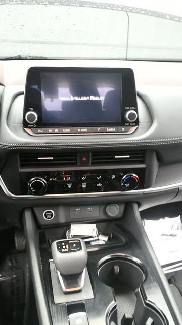 Used 2023 Nissan Rogue S AWD/4WD image 19