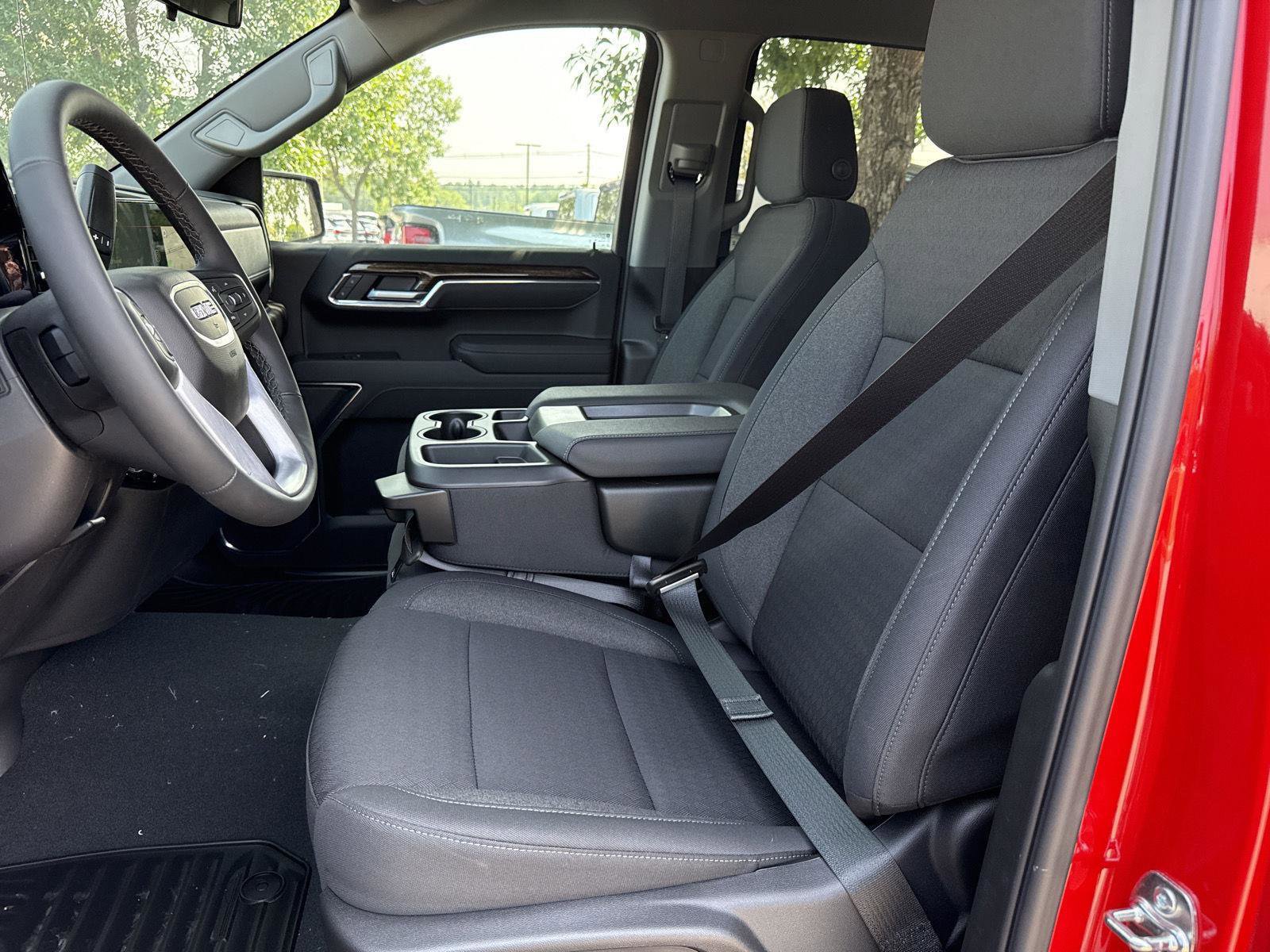 New 2025 GMC Sierra 1500 SLE image 23