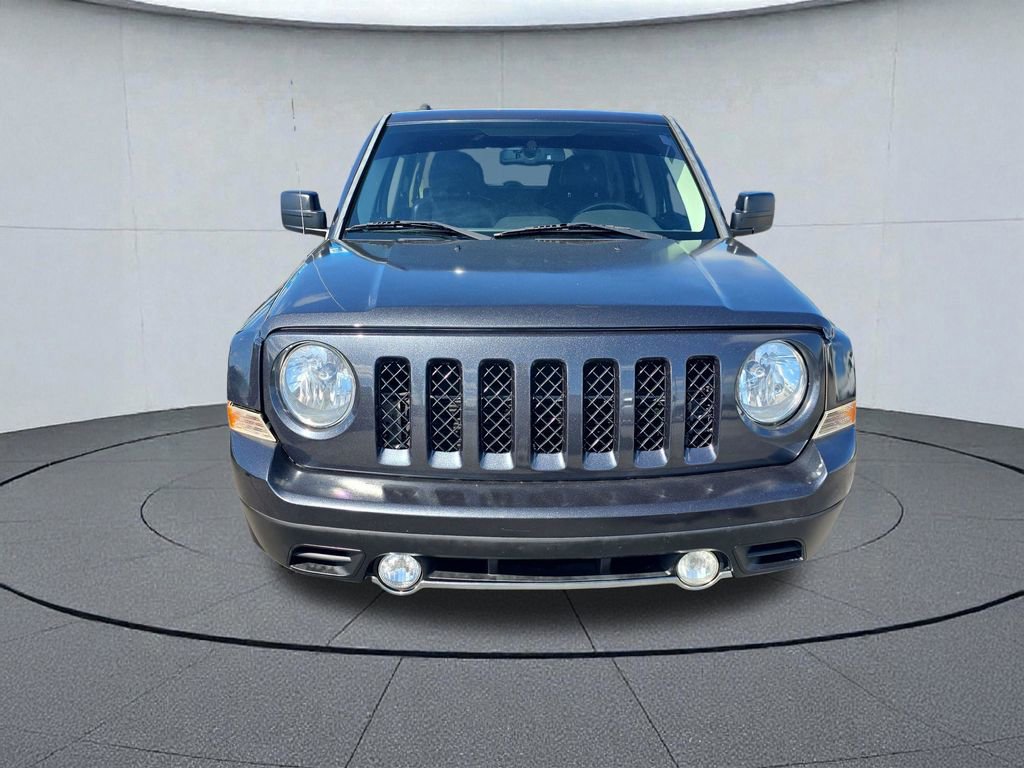 Used 2016 Jeep Patriot High Altitude FWD image 9