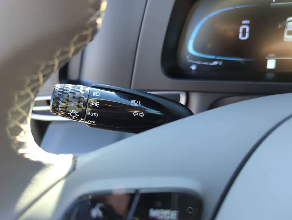 New 2026 Hyundai Elantra SEL Sport Premium FWD image 28