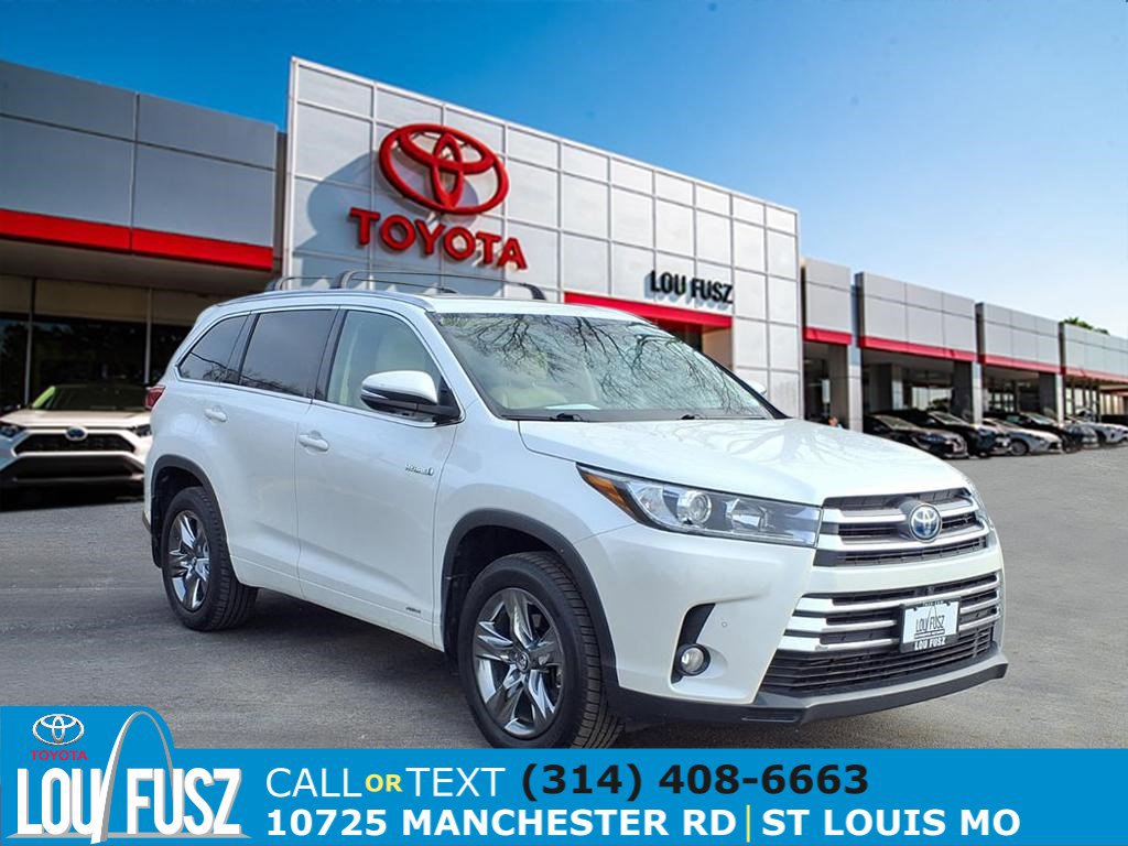 Used 2017 Toyota Highlander Limited Platinum