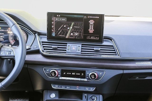 New 2025 Audi Q5 2.0T Premium Plus AWD/4WD image 13