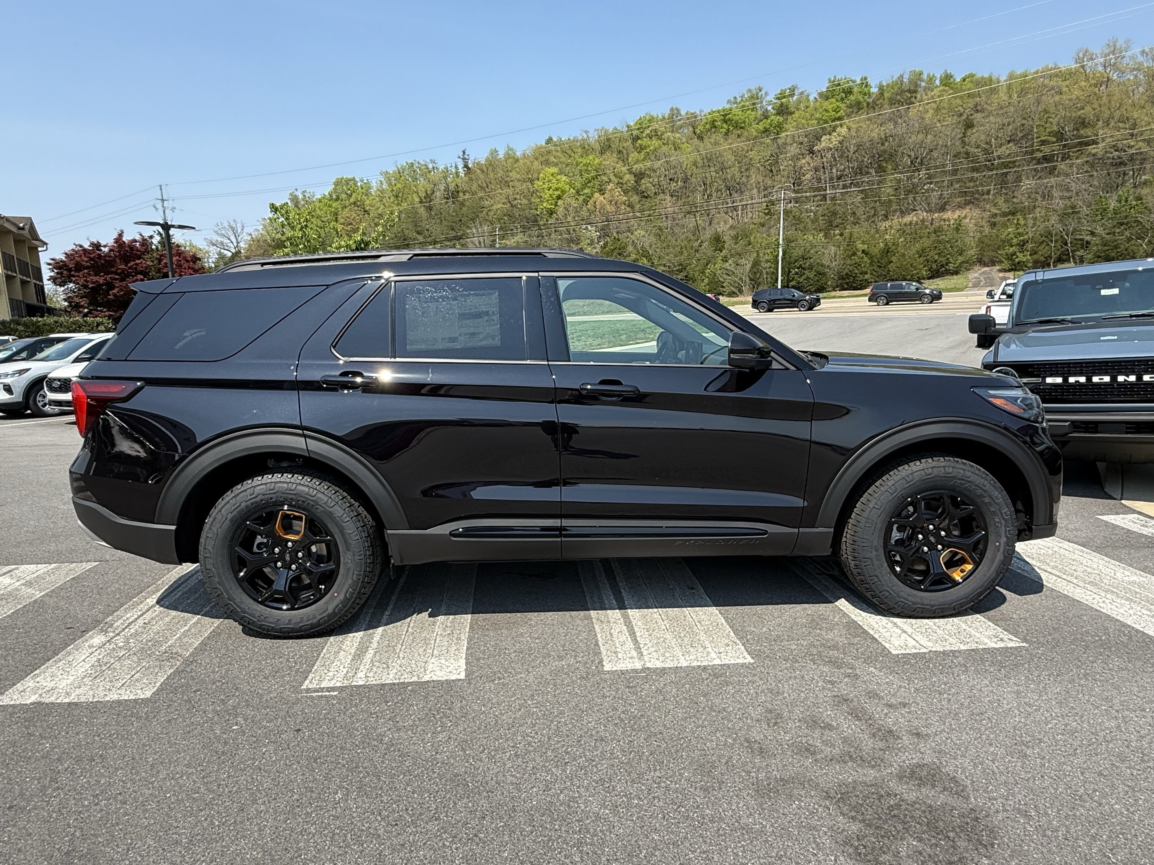 New 2026 Ford Explorer Tremor w/ Tremor Ultimate Package AWD/4WD image 4