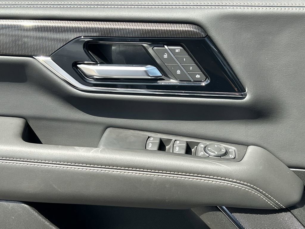 New 2026 GMC Yukon Elevation AWD/4WD image 23