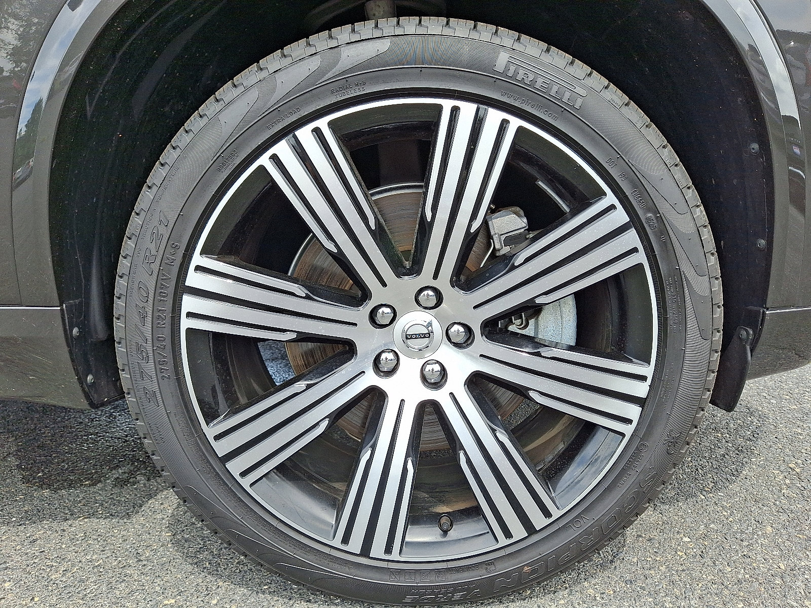 Used 2024 Volvo XC90 T8 Plus w/ Protection Package Premier image 8