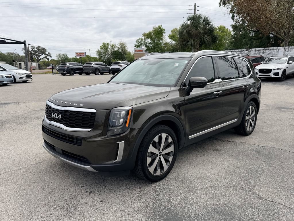 Used 2022 Kia Telluride EX w/ EX Premium Package image 8