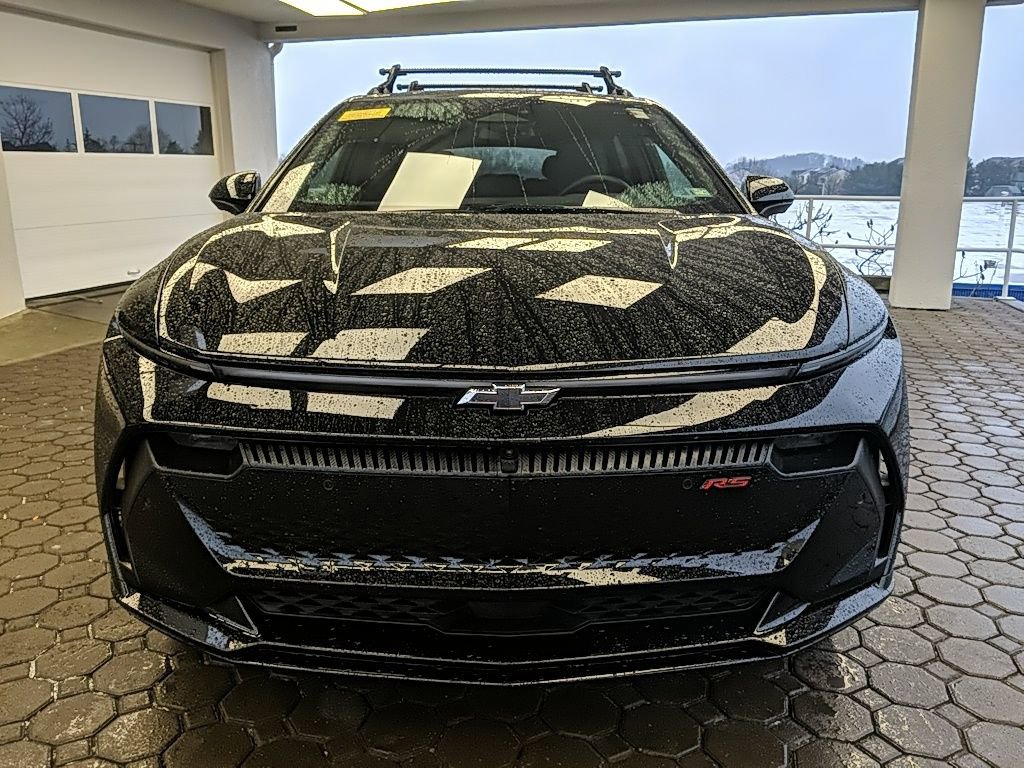 Used 2024 Chevrolet Equinox EV RS image 2