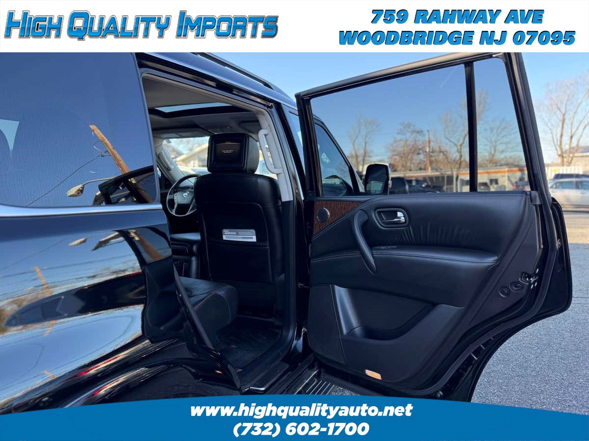 Used 2019 Nissan Armada Platinum w/ Interior Lighting Package image 22
