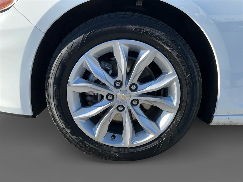 Used 2024 Chevrolet Malibu LT image 14