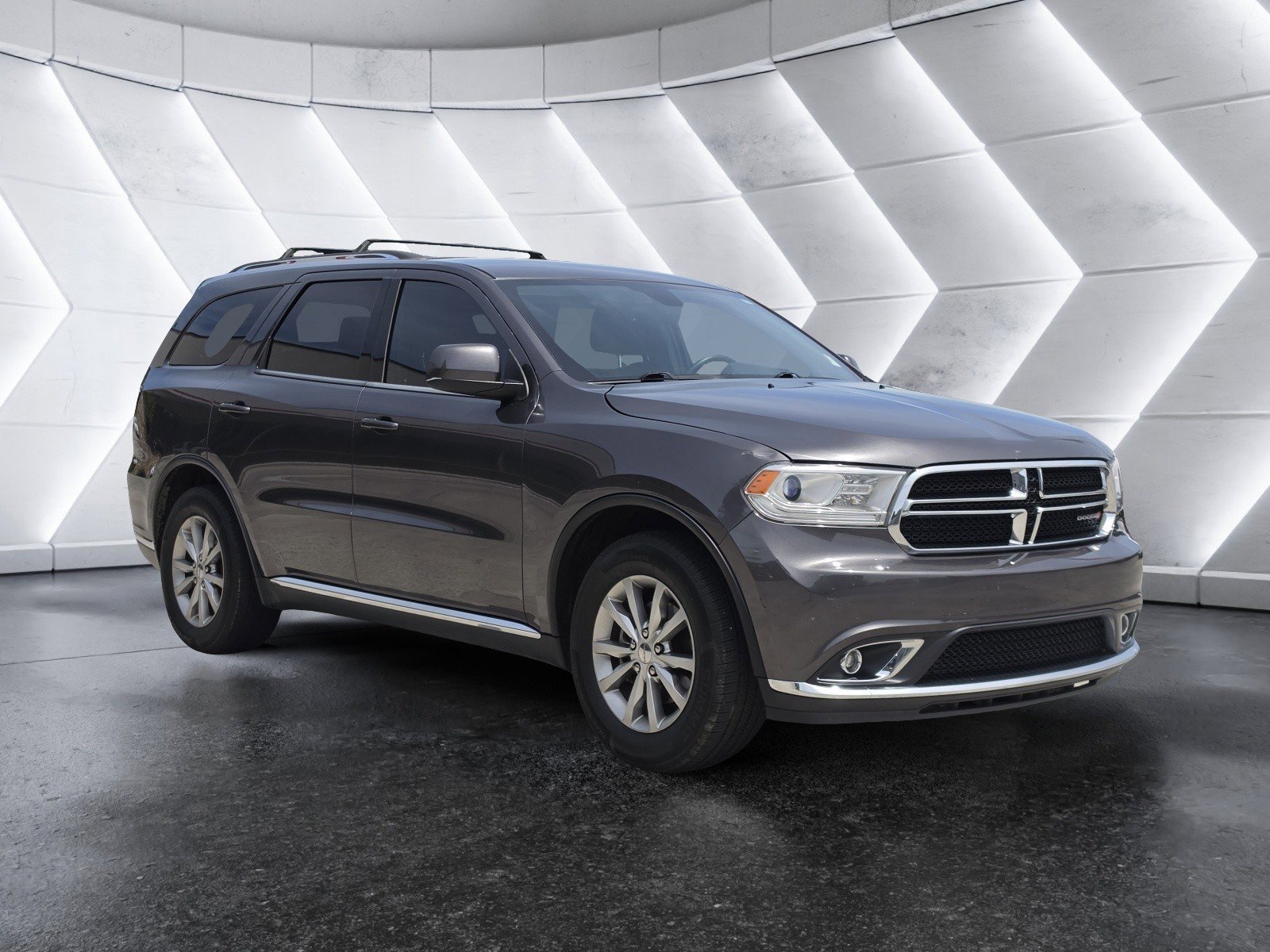 Used 2017 Dodge Durango SXT w/ Quick Order Package 23B RWD image 2