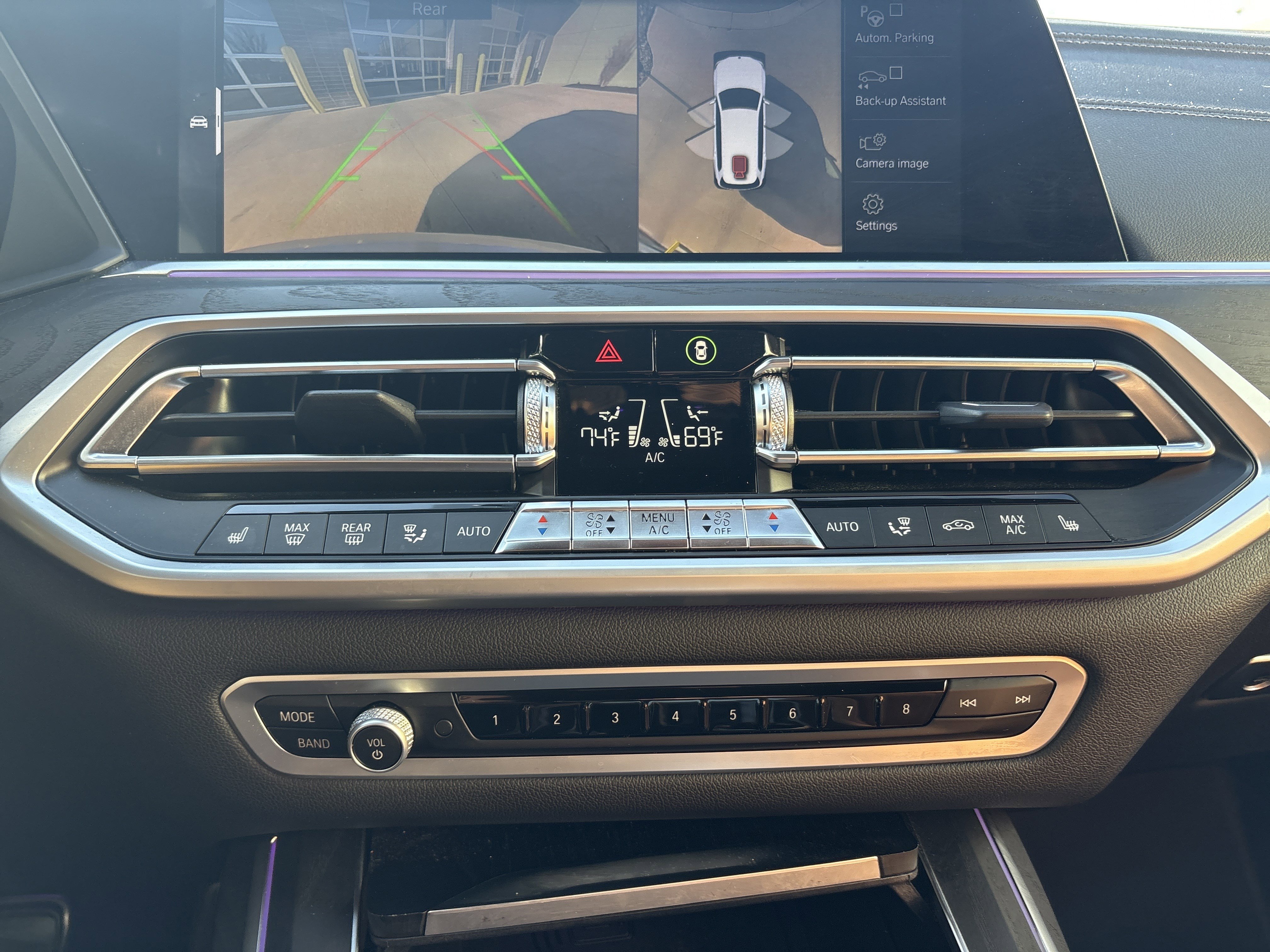 Used 2022 BMW X7 xDrive40i w/ M Sport Package image 29