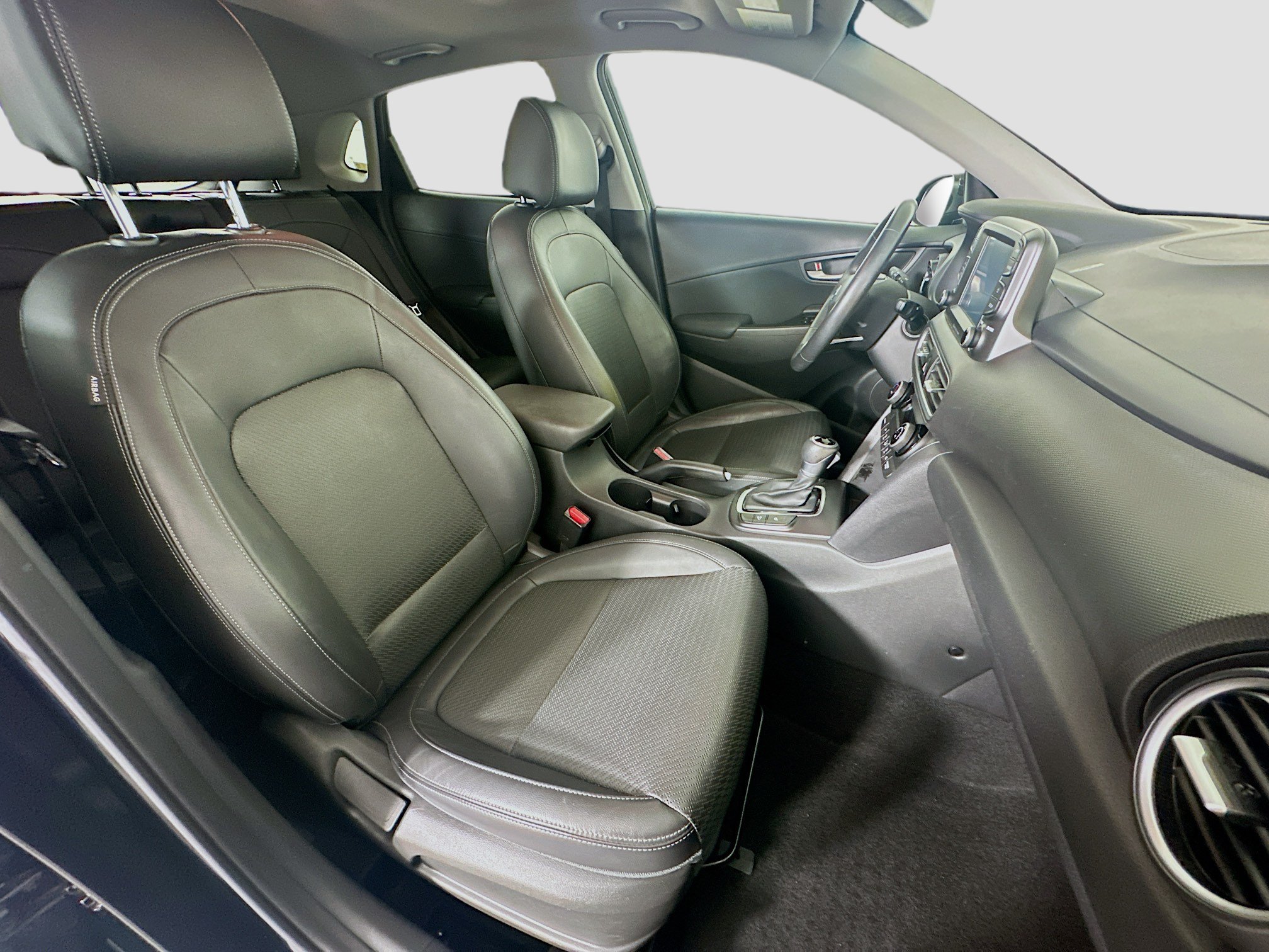 Used 2018 Hyundai Kona Limited FWD image 30