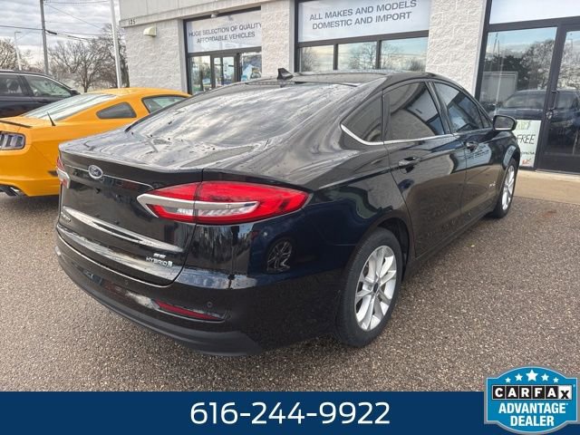 Used 2019 Ford Fusion SE image 8